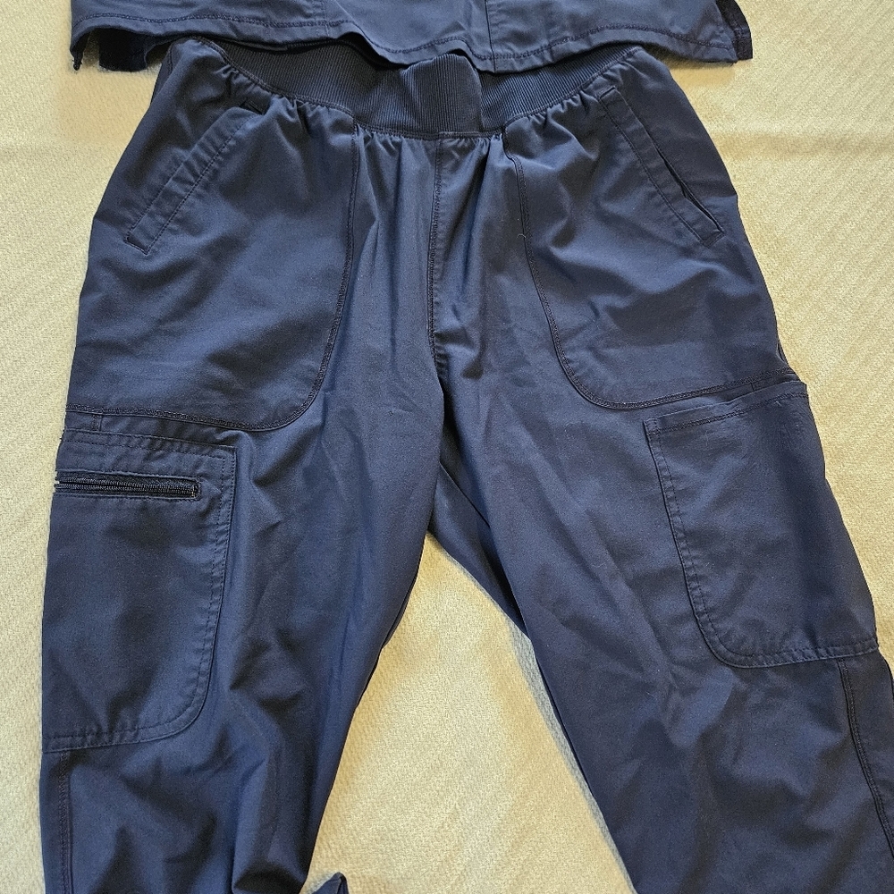 Cherokee Infinity Navy Blue Scrub Set Medium Top & Petite Medium Pants Nice Set - Picture 3 of 13